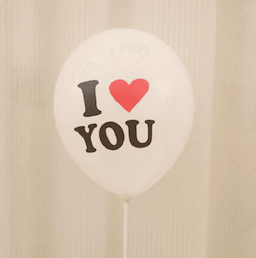 https://api.bestone.bg/uploads/Baloni_I_love_you_3_9ced1a9b9e.png