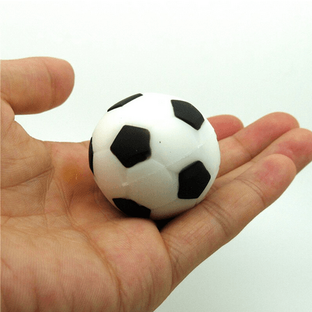 https://api.bestone.bg/uploads/futbolna_topka_flashka_4_cce1b946b3.png